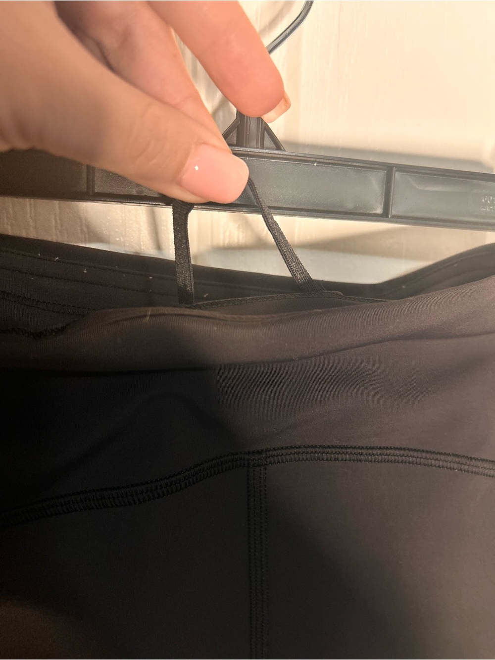 Lululemon Women’s Size 18 Black High-Waist Black Cropped Leggings Pockets Yoga - Picture 9 of 10